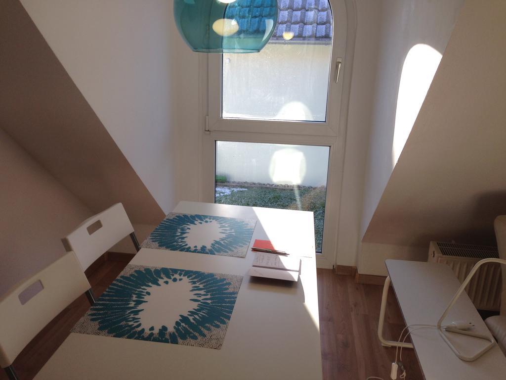 Studio Ochsenfurt Mit Sonnigem Balkon Exterior photo